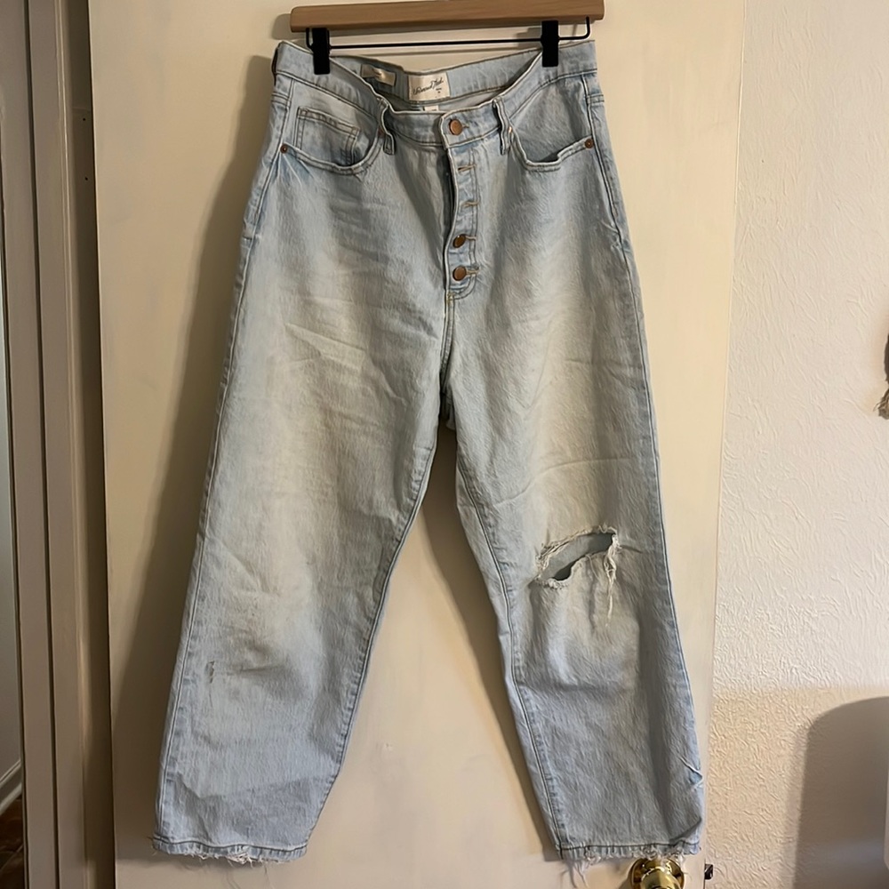 Universal Thread ripped jeans